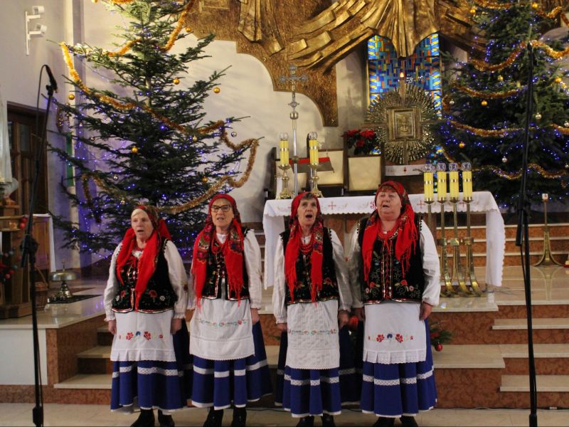 zespol spiewaczy dzikowianie ze starego dzikowa