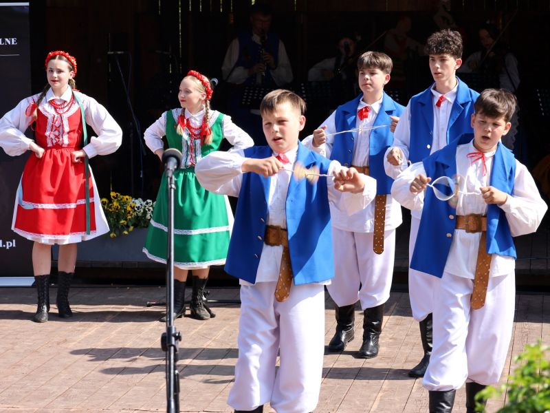 14. zespol piesni i tanca chorzelowiacy   grupa mlodziezowa